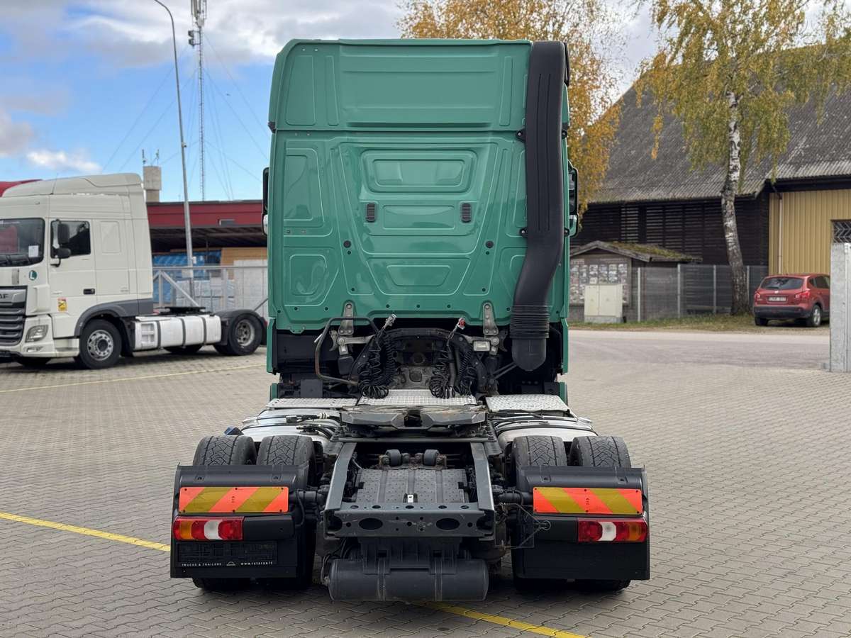 Mercedes-Benz ACTROS 1845 RETARDER LOWDECK, double sleeper