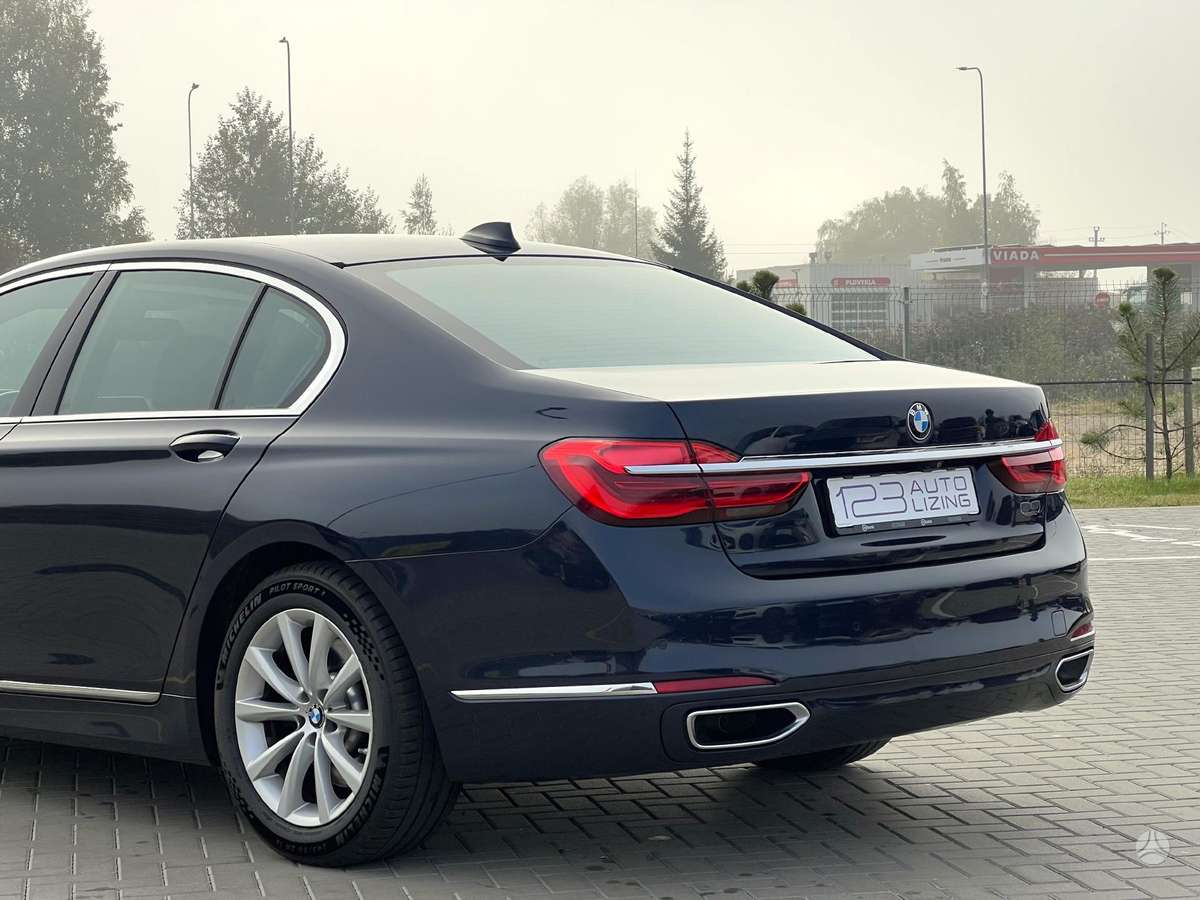 BMW 730, 3.0 l., Седан