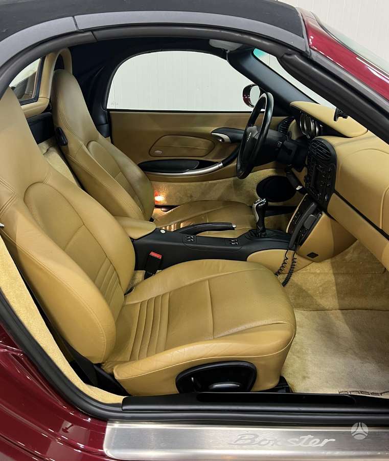 Porsche Boxster - 7