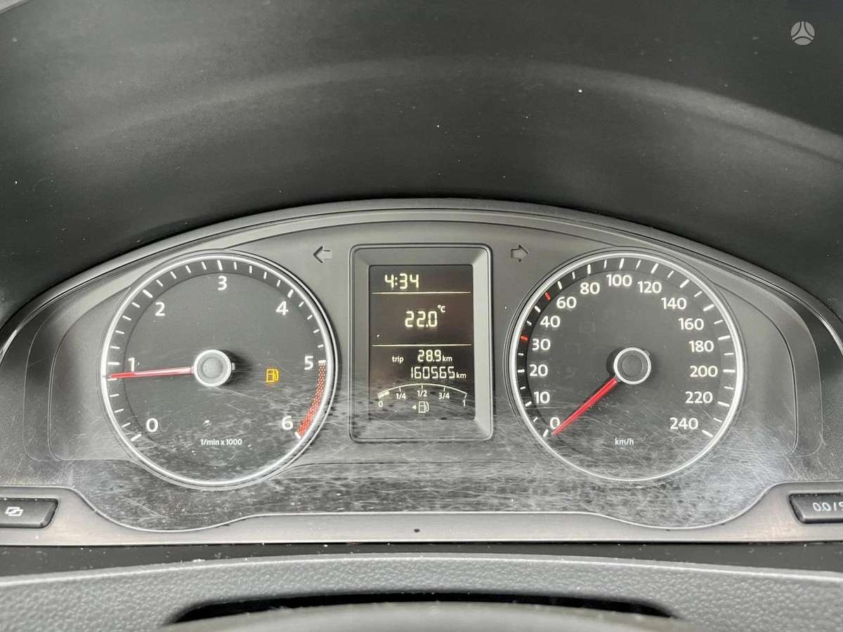 Volkswagen T6 2.0TDI, su kranu