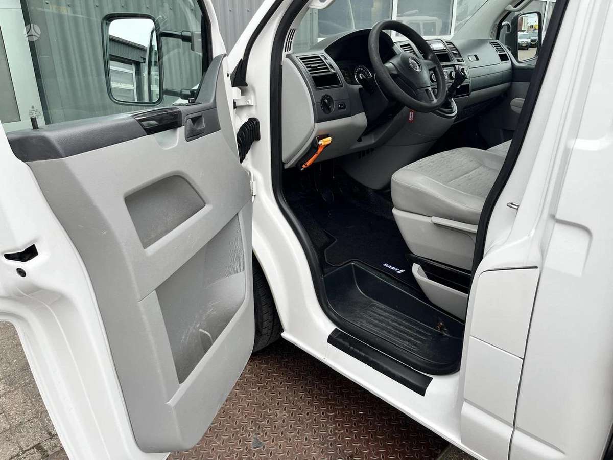 Volkswagen T6 2.0TDI, su kranu