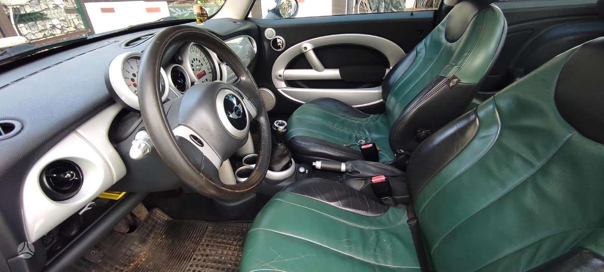 Mini Cooper, 1.6 l., hatchback