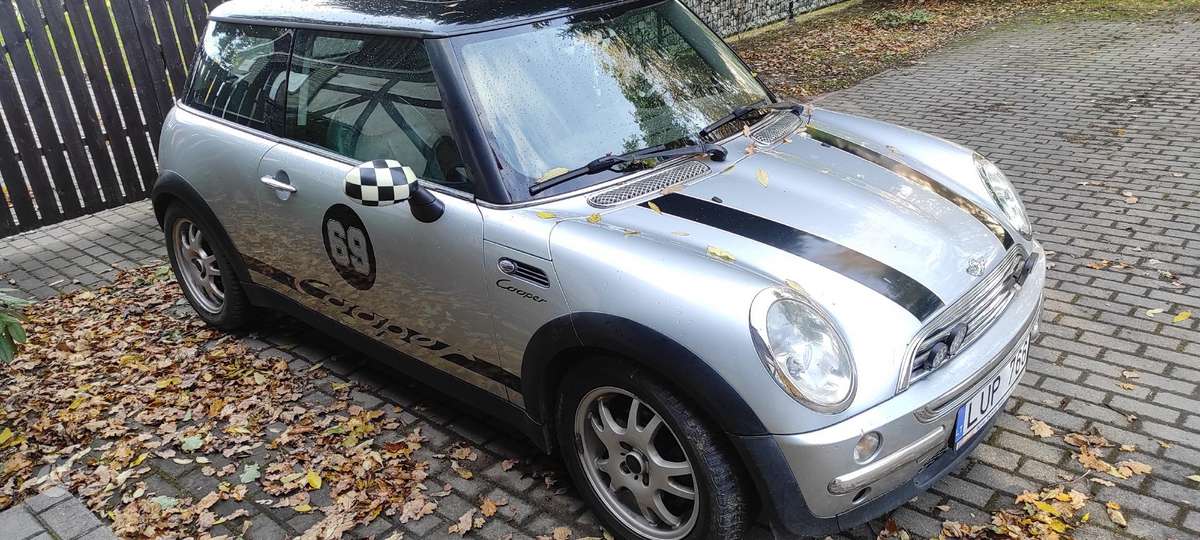 Mini Cooper, 1.6 l., hatchback