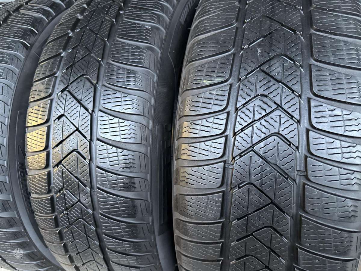 Pirelli Sottozero3, winter 225/60 R18