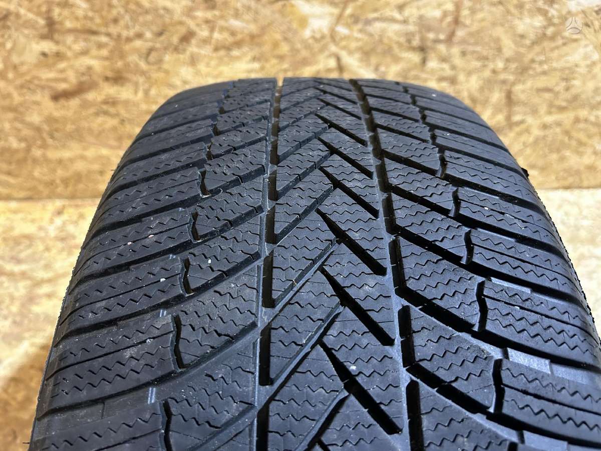 Bridgestone Blizzak LM005, зимние 255/45 R19