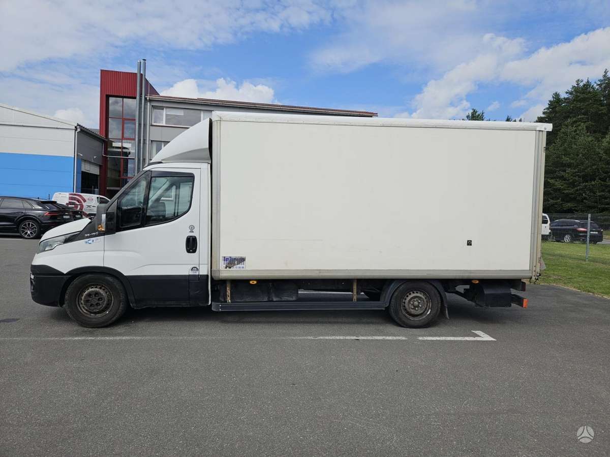 Iveco 35S15, box trucks / box vans