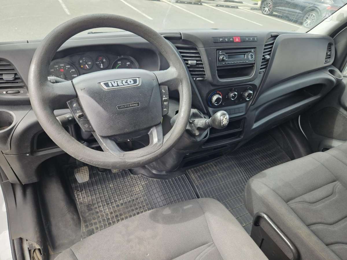 Iveco 35S15, box trucks / box vans