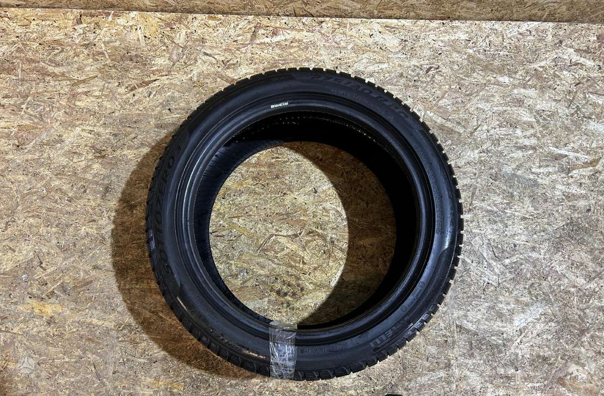 Pirelli Sottozero 3, winter 275/40 R20
