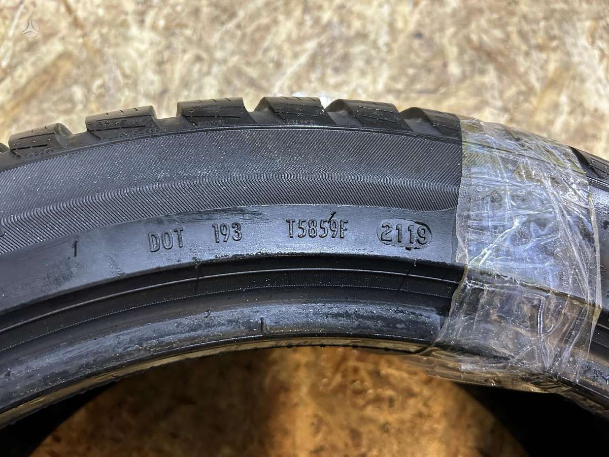 Pirelli Sottozero 3, žieminės 275/40 R20