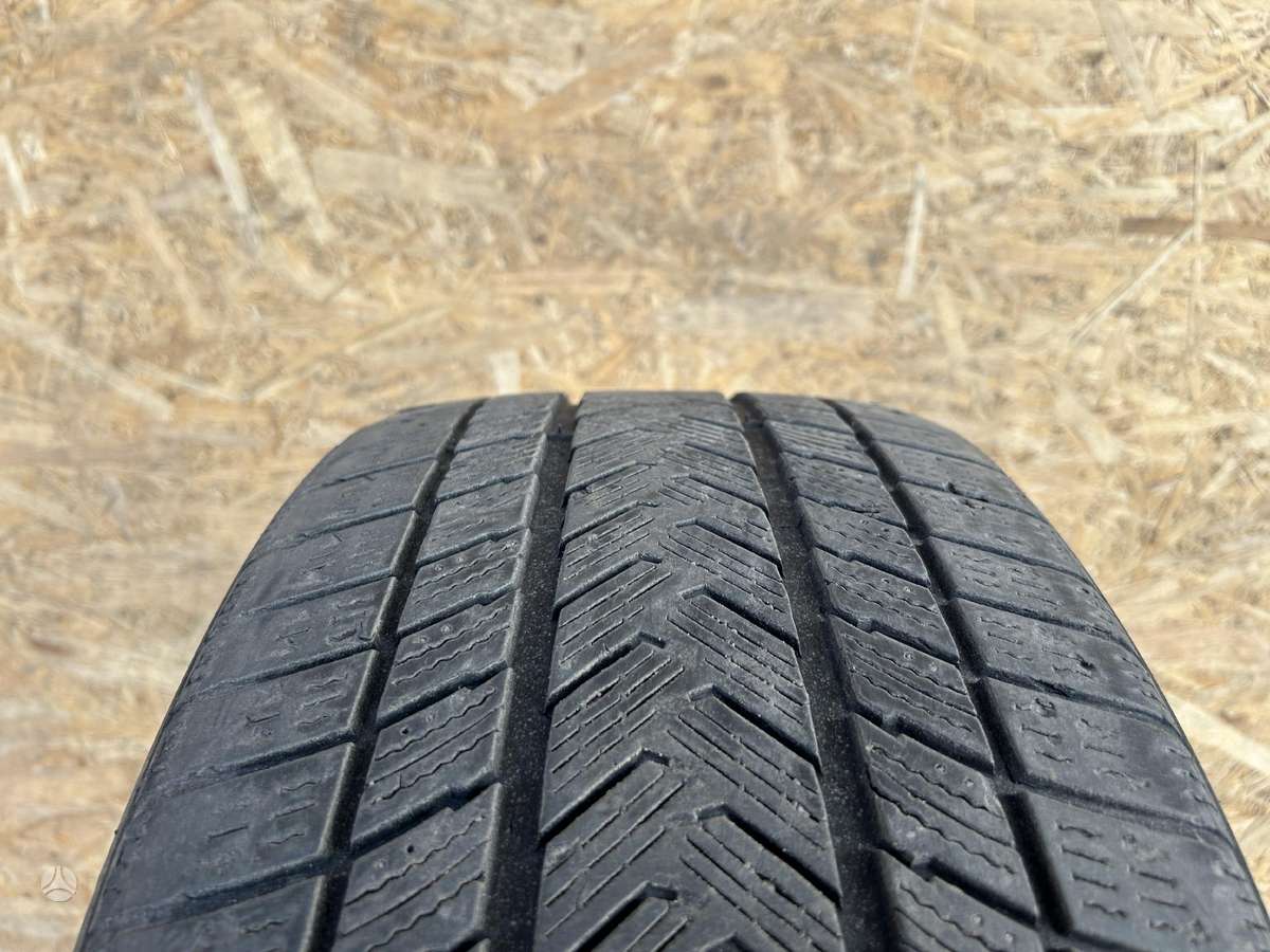 Gripmax SureGrip Pro Winter, winter 245/40 R20