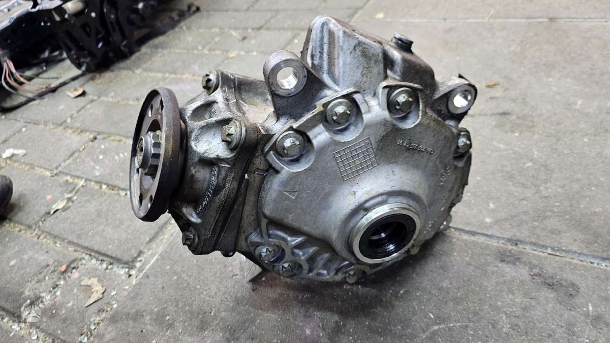 Mercedes-Benz E400, A2053355200-A2053210900