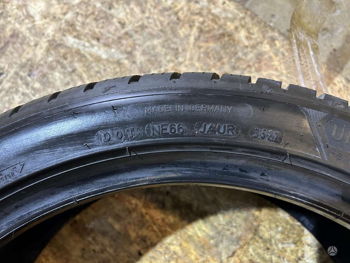 Goodyear Ultra Grip Performance +, winter 245/40 R19