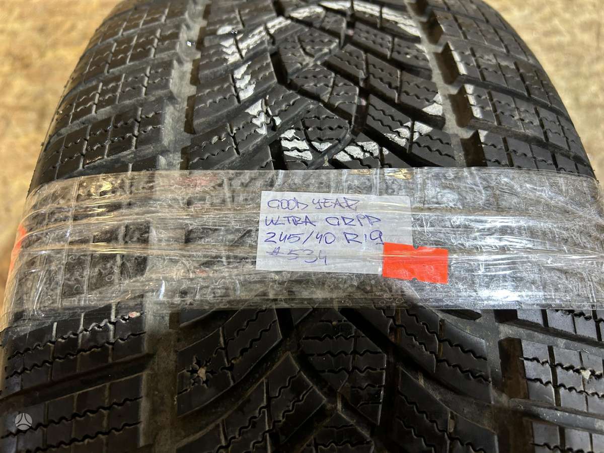 Goodyear Ultra Grip Performance +, winter 245/40 R19