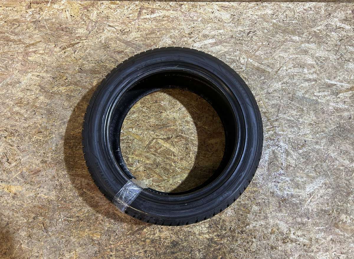 Goodyear Ultra Grip Performance +, winter 245/45 R18