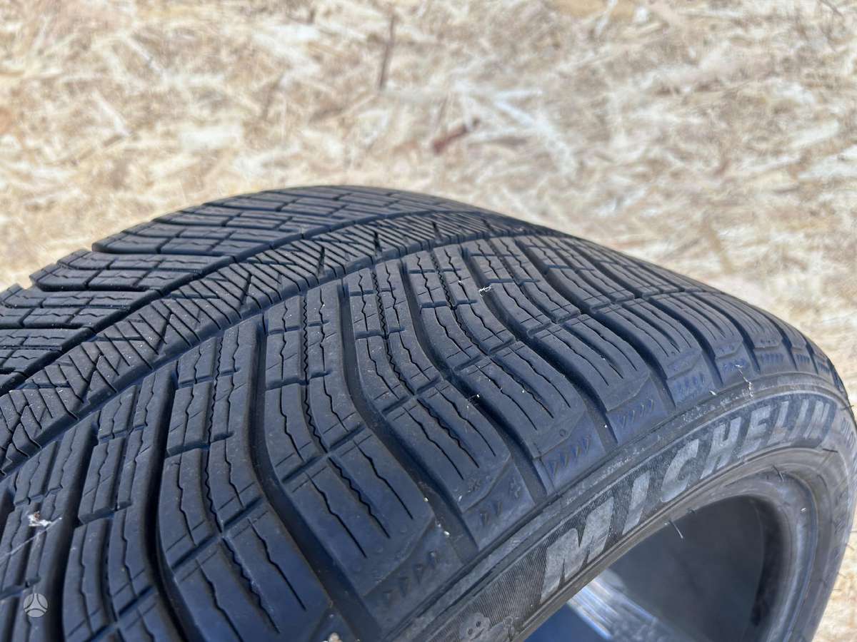 Michelin Pilot Alpin 5 SUV, winter 305/35 R21