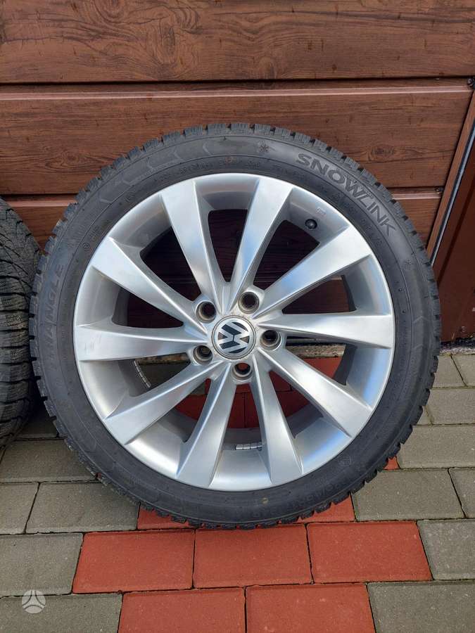 Triangle, winter 225/45 R17