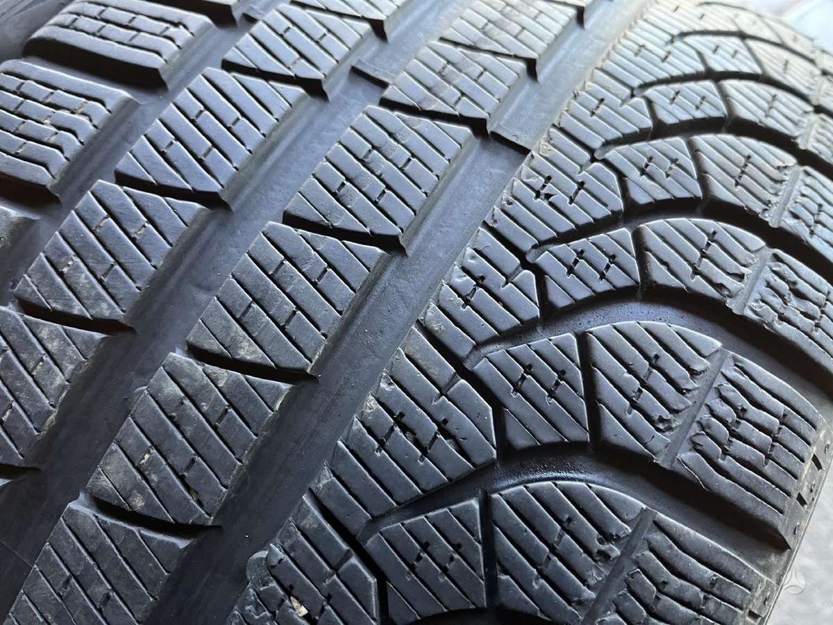Pirelli PZero Winter, winter 275/35 R21