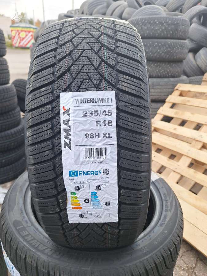 Zmax, winter 235/45 R18