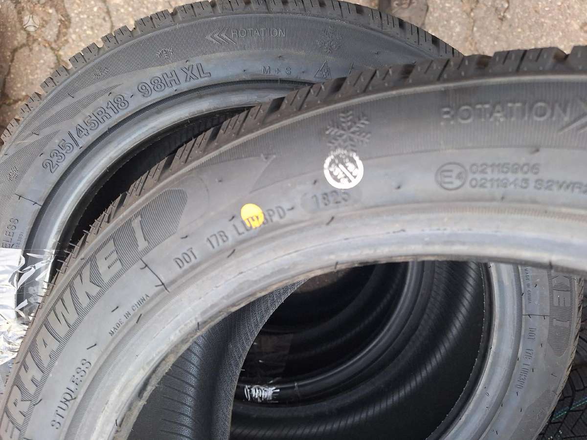 Zmax, winter 235/45 R18