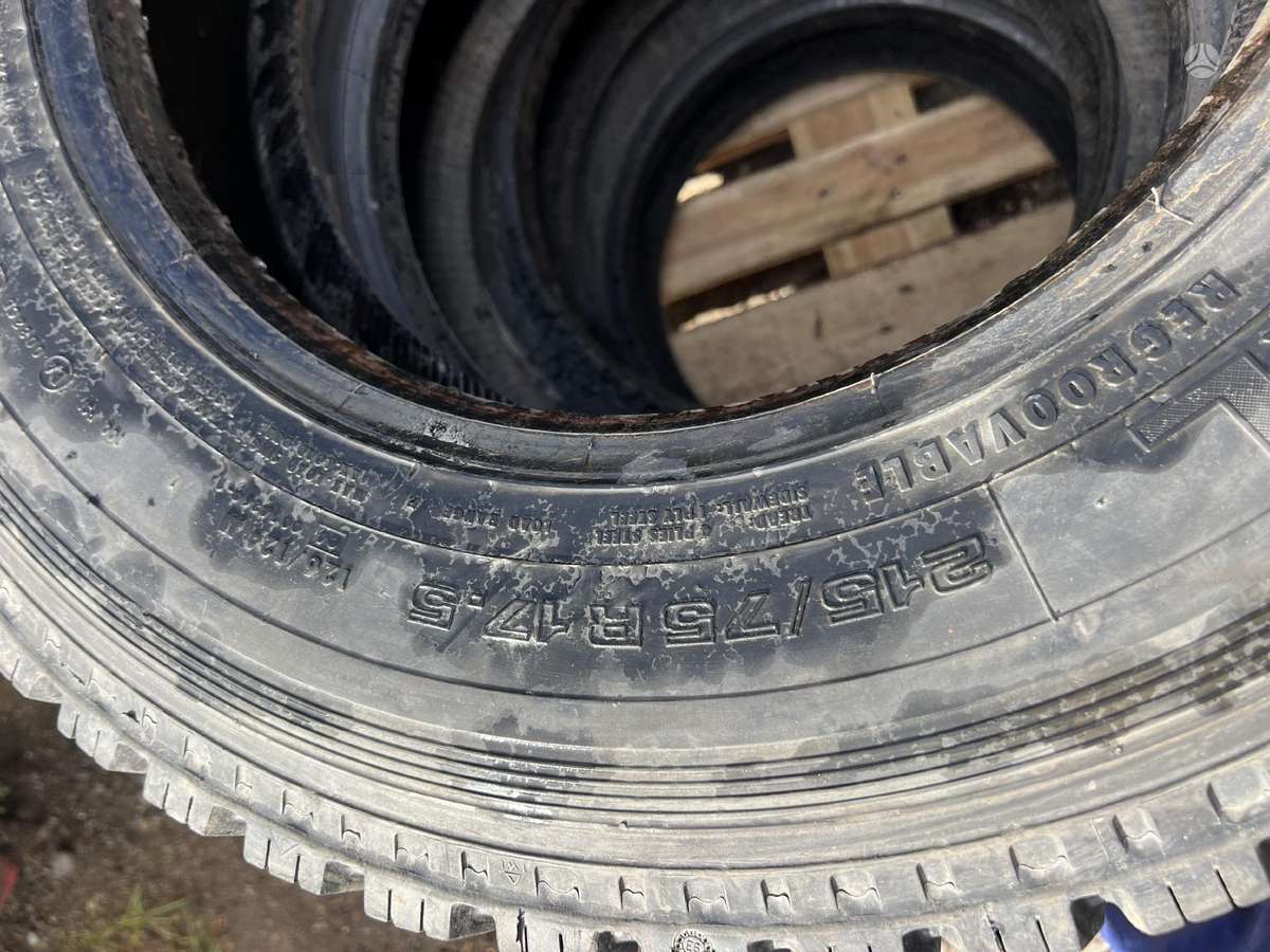 Uniroyal, всесезонные 215/75 R17,5