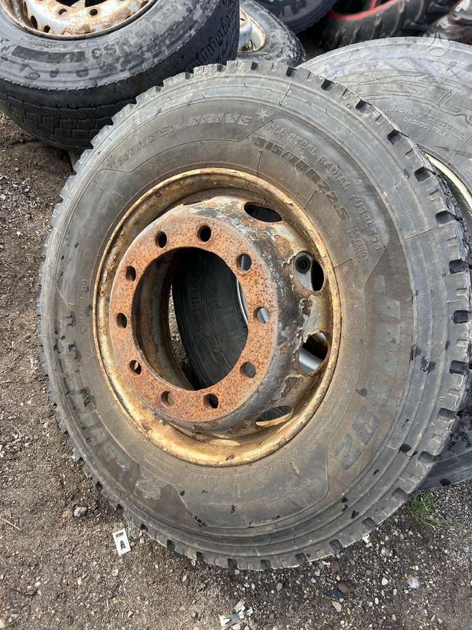 Jinyu, зимние 315/70 R22,5