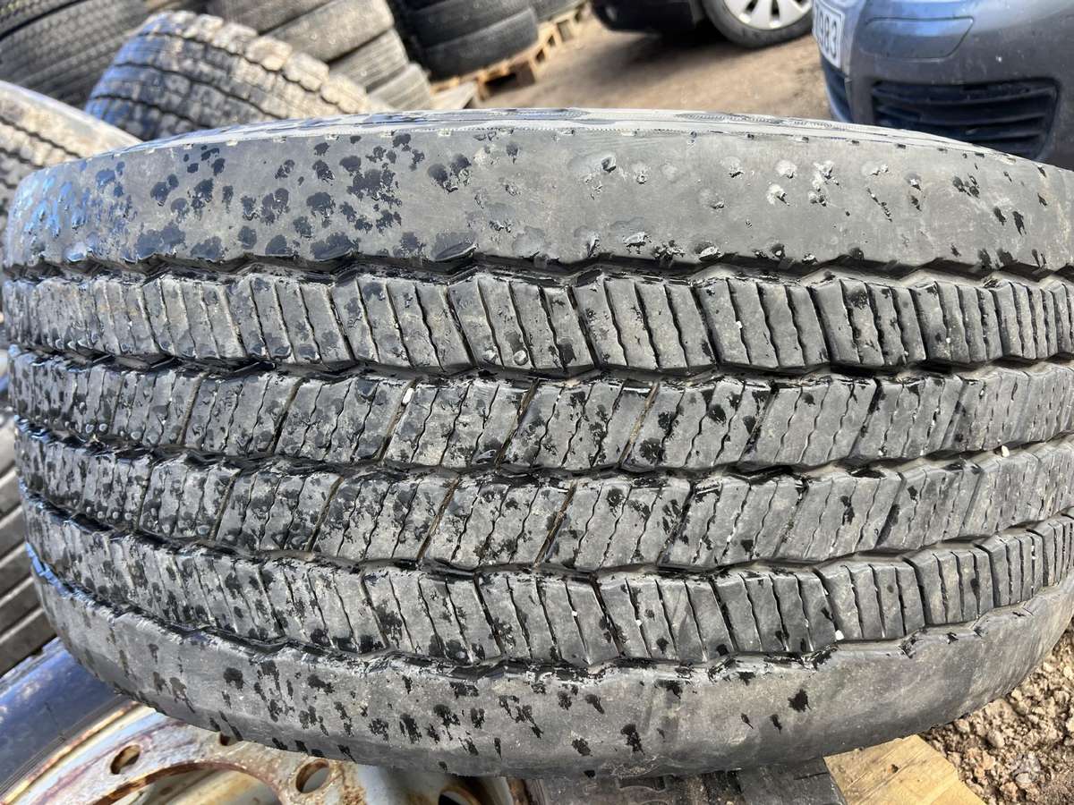Continental, всесезонные 385/55 R22,5