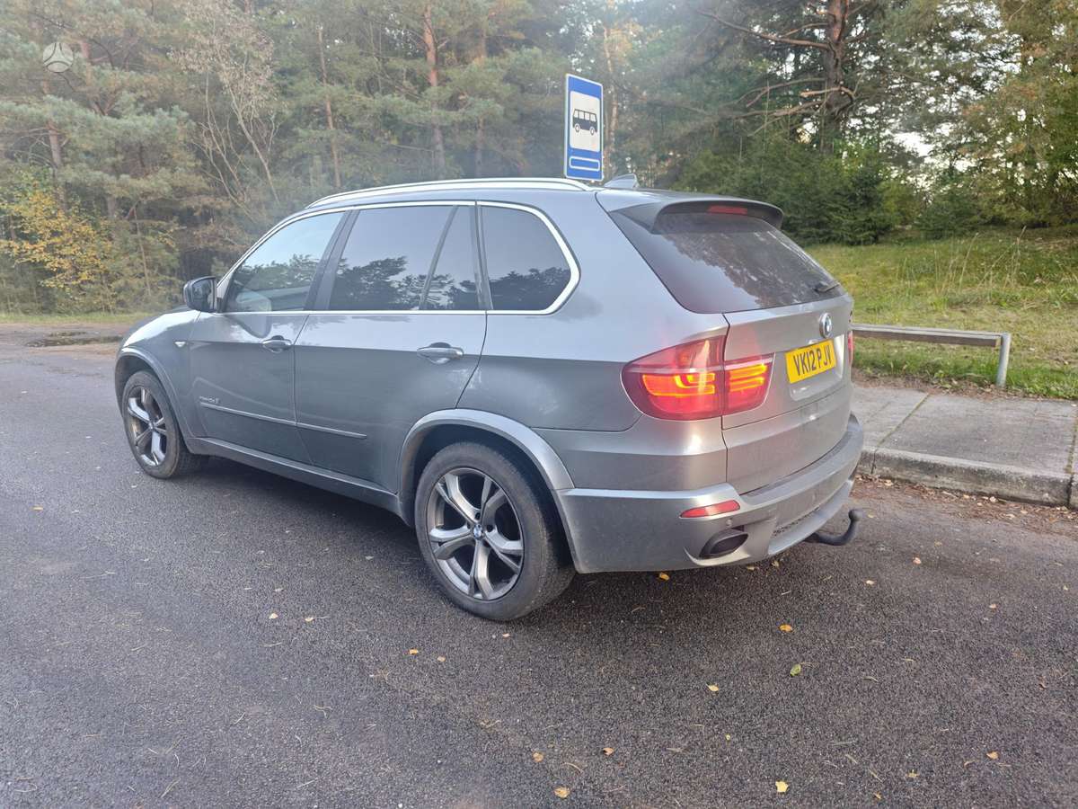 BMW X5 A52