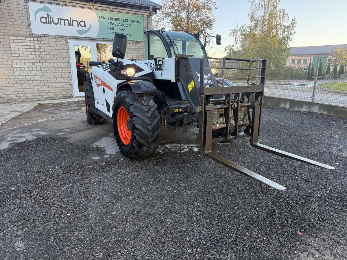 Bobcat Tl38.70, self-propelled loaders
