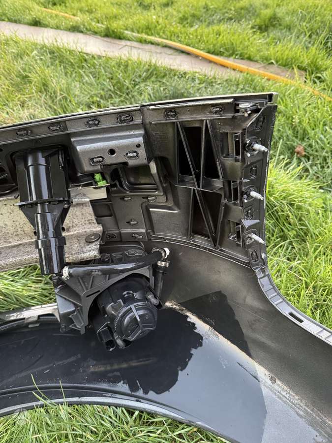 Audi A6, 4B3807111, bumpers