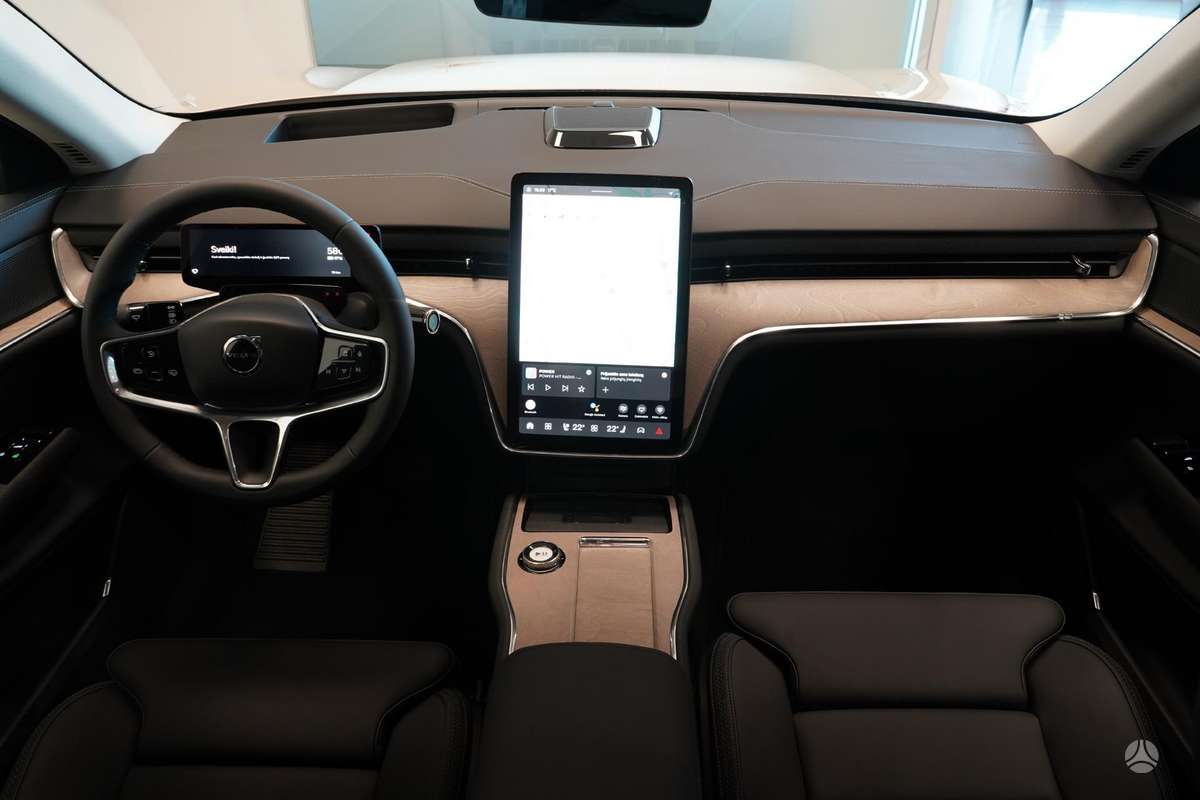Volvo EX90 - 9