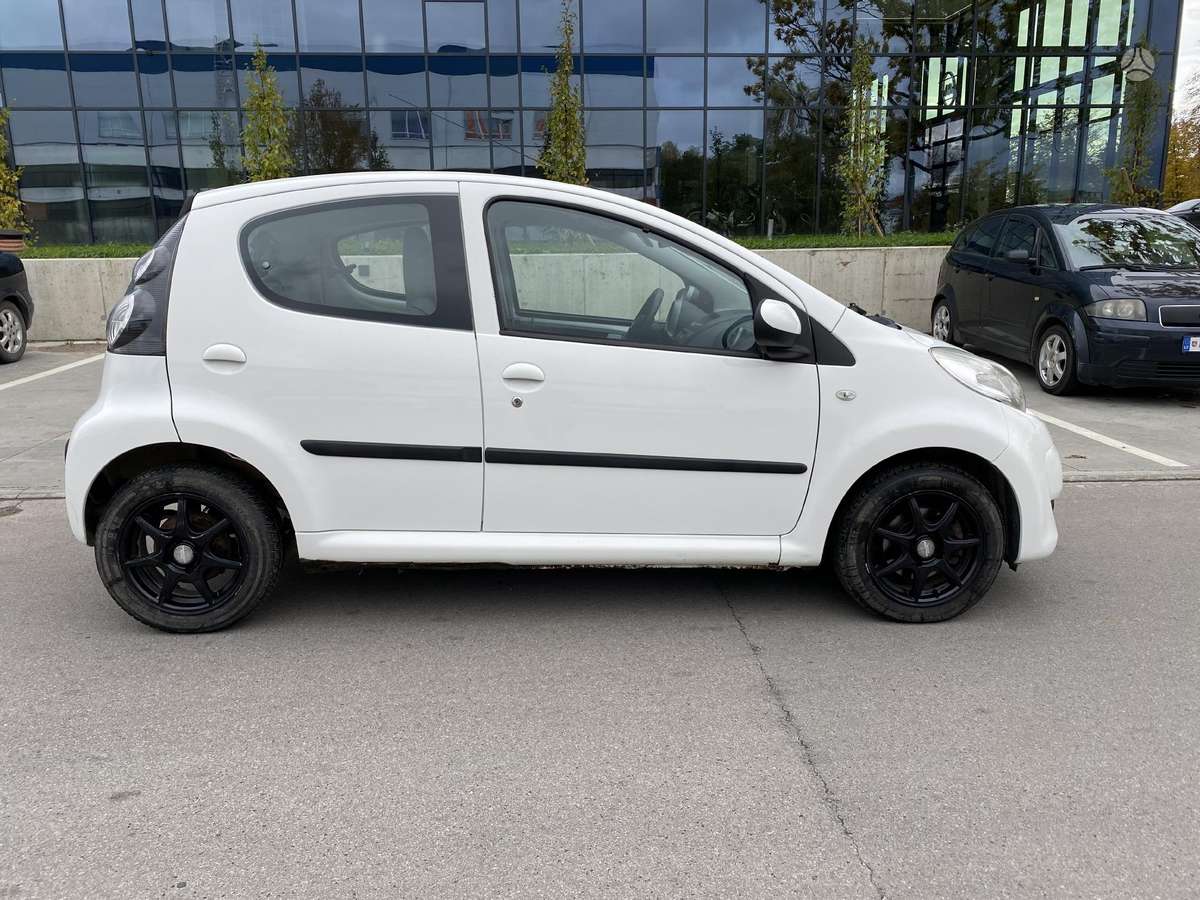 Citroen C1, 1.0 l., Хэтчбек