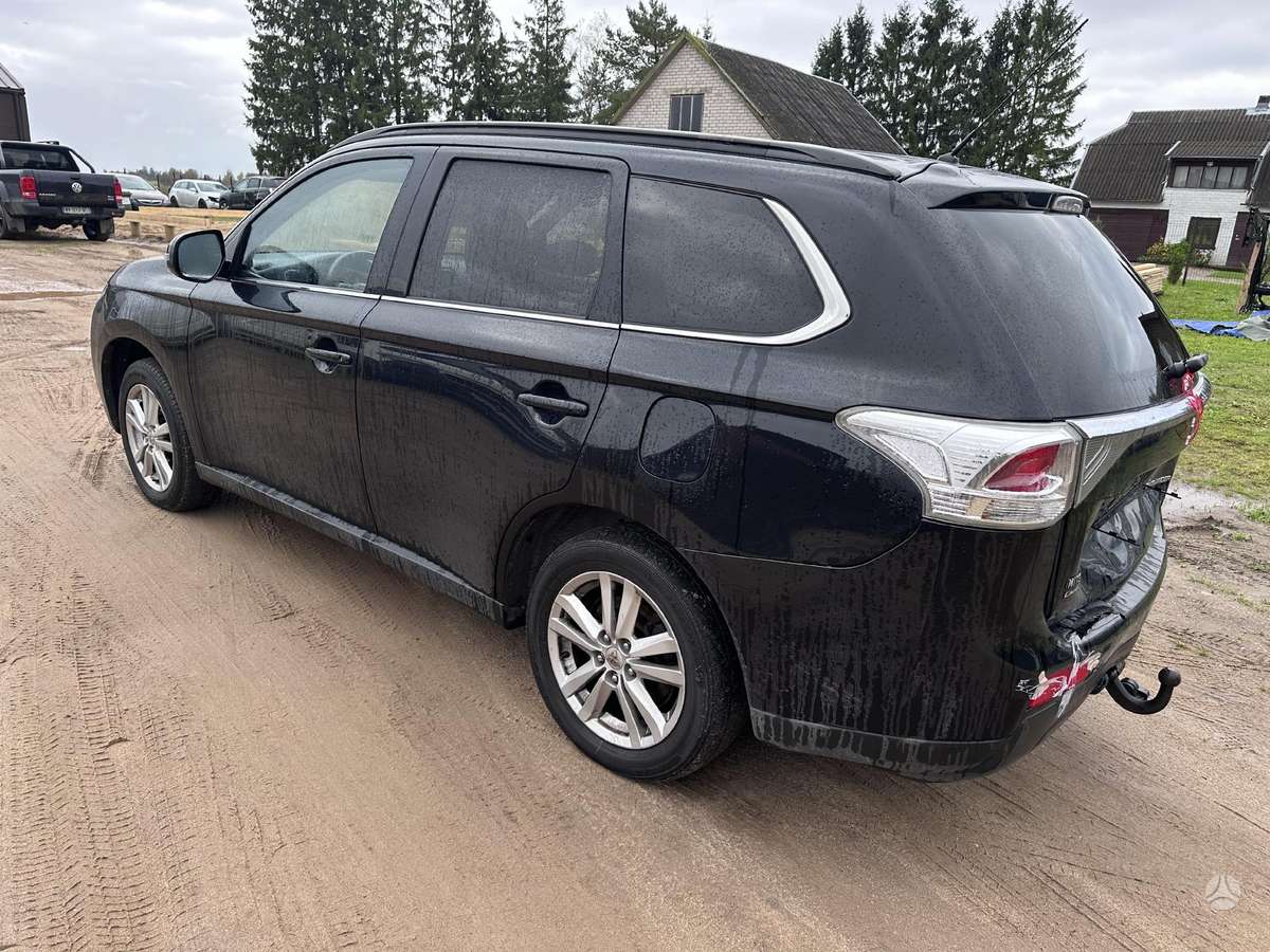 Mitsubishi Outlander