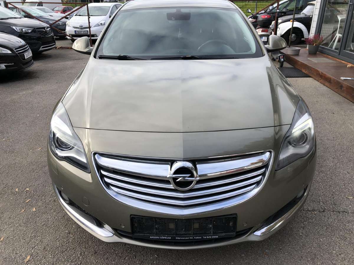 Opel Insignia, 2.0 l., hatchback