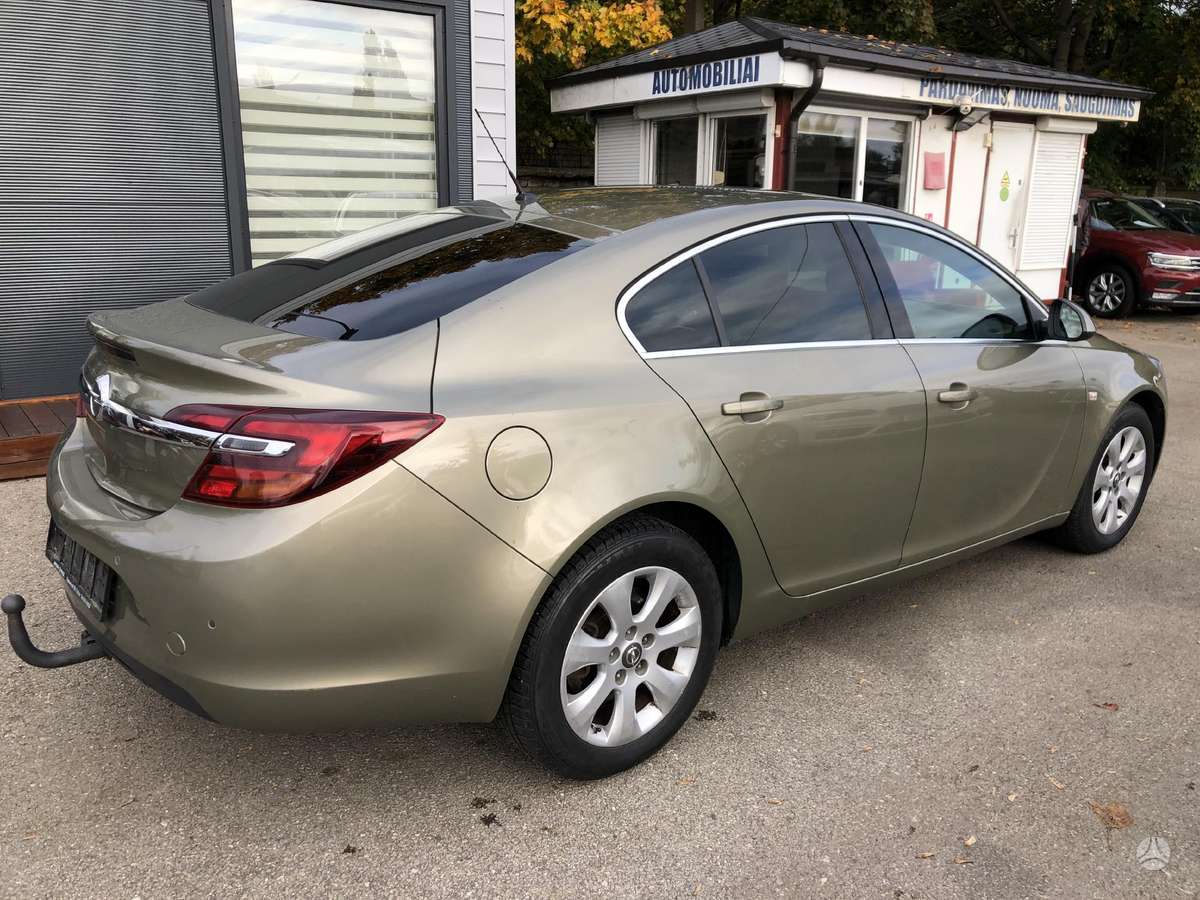 Opel Insignia, 2.0 l., hatchback