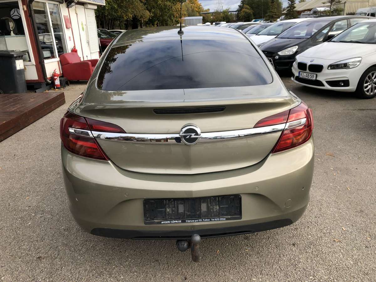 Opel Insignia, 2.0 l., hatchback