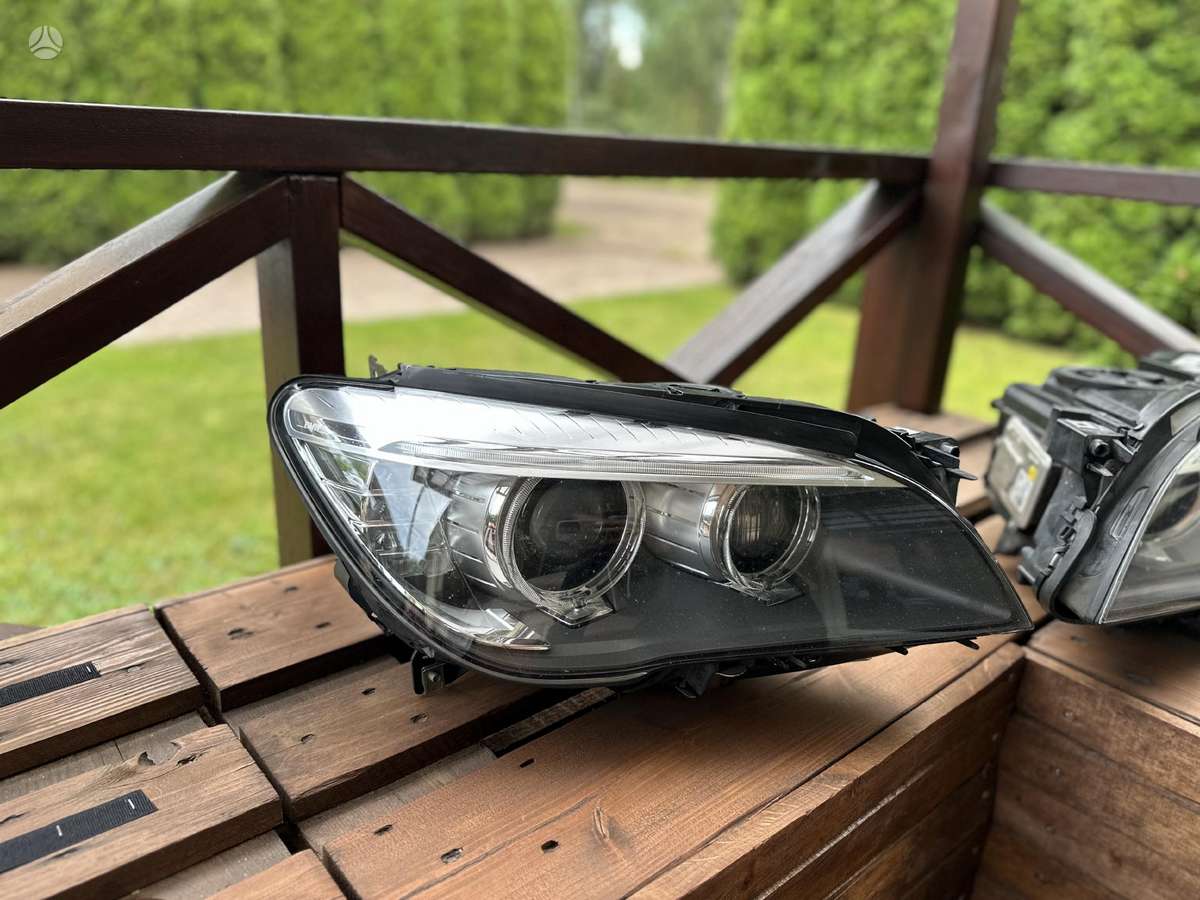 BMW 7 serija žibintai