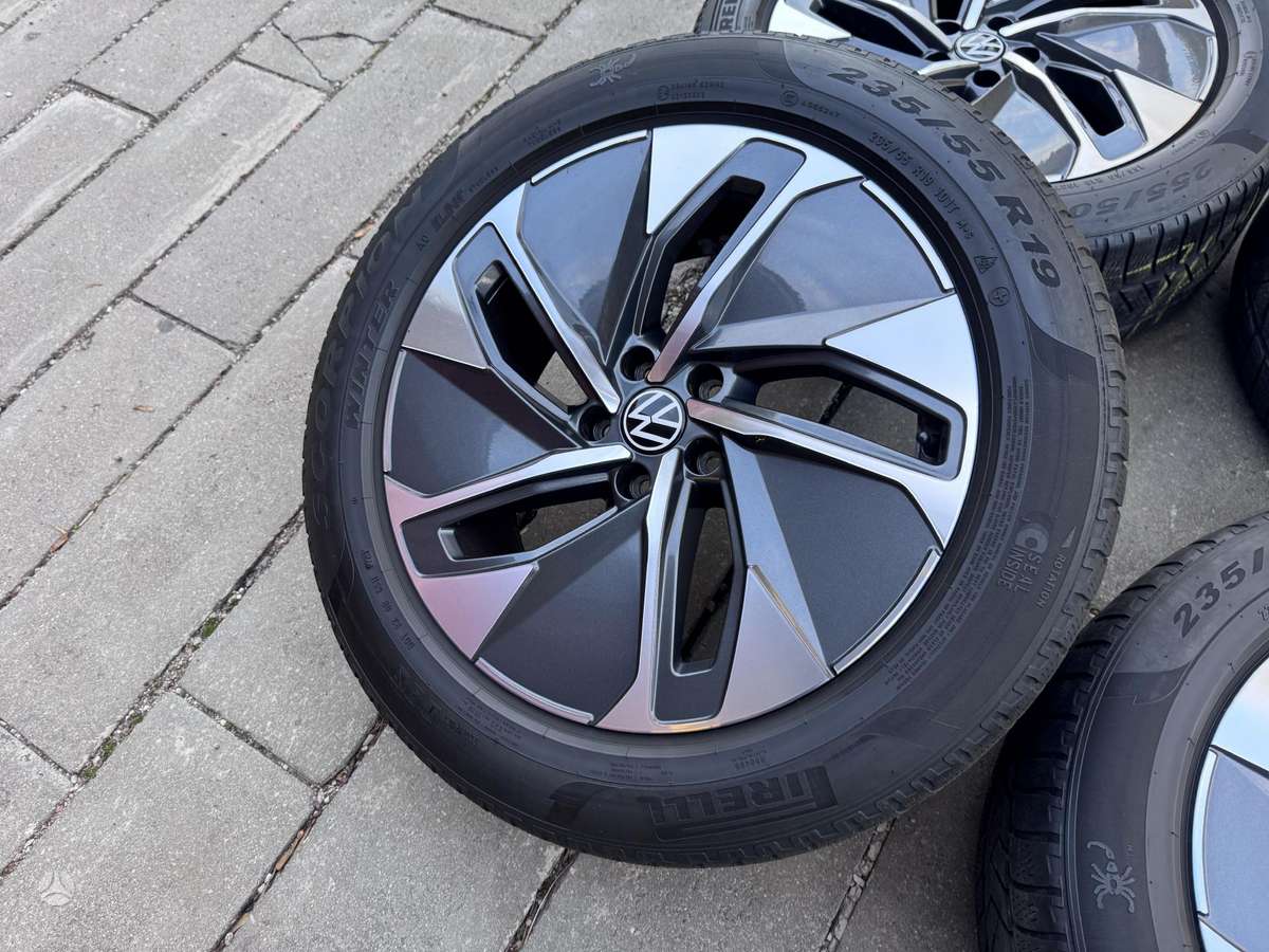 Volkswagen ID4, light alloy, R19