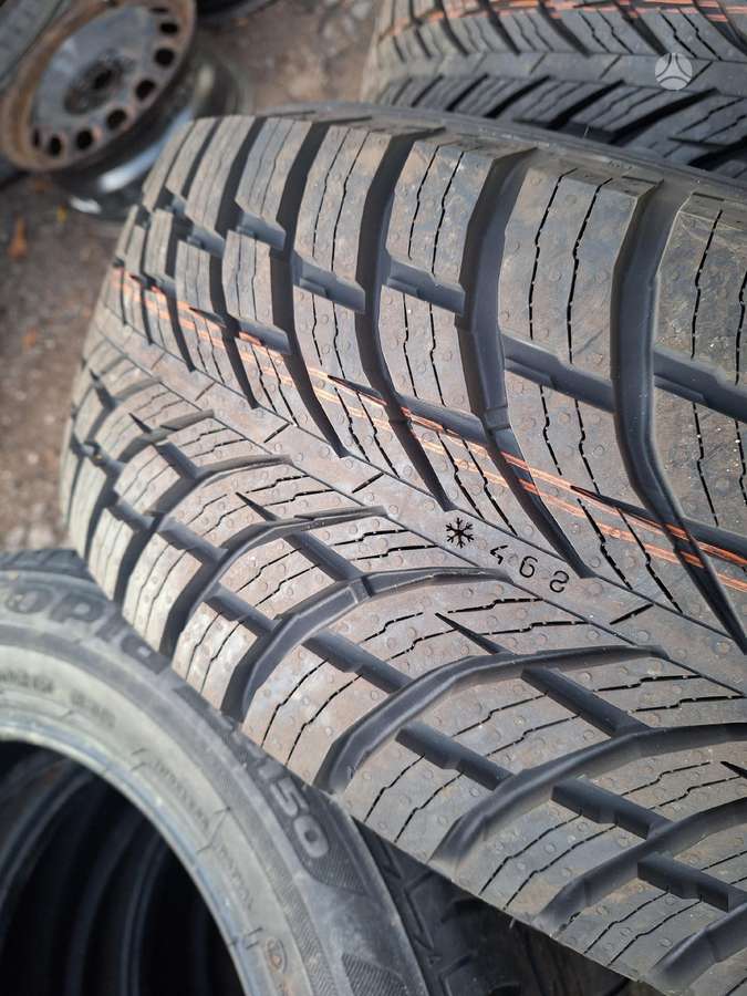 Nokian, universalios 215/60 R17