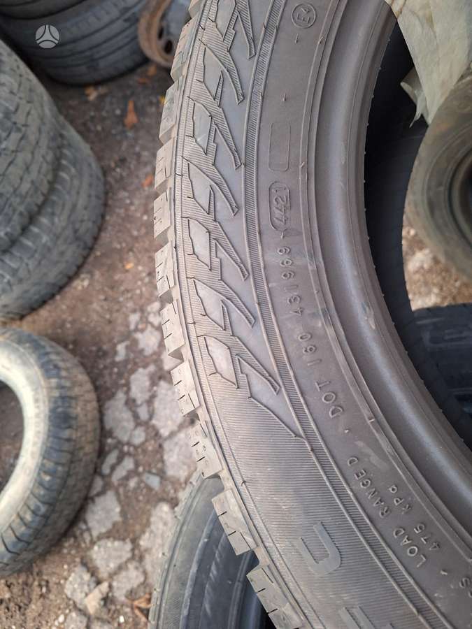 Nokian, universalios 215/60 R17