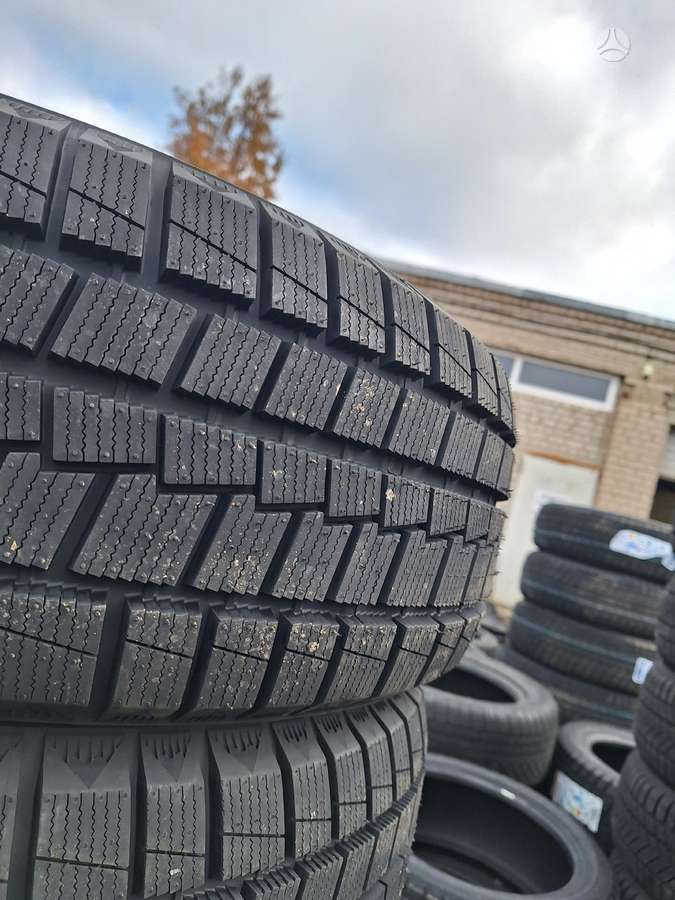 Sunny, žieminės 215/60 R17