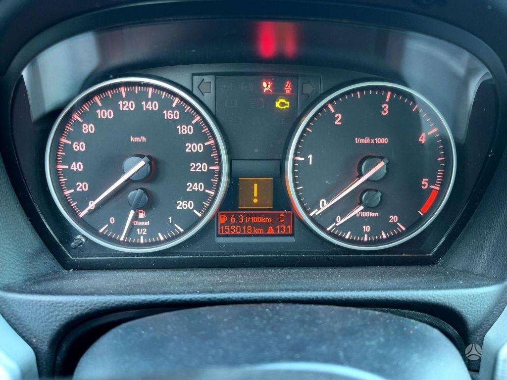 BMW 3 serija 688 spalva
