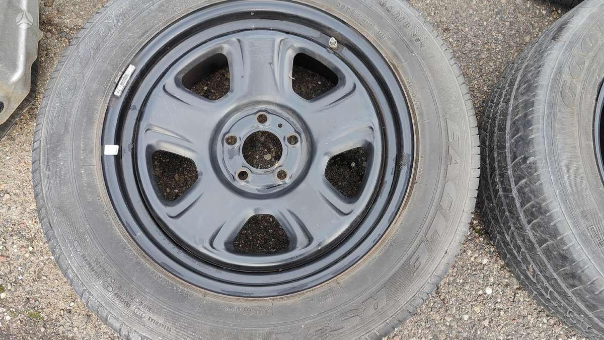 Dodge, tērauda apzīmogoti, R18