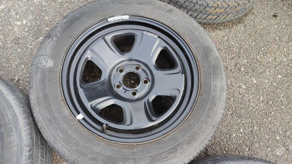 Dodge, tērauda apzīmogoti, R18