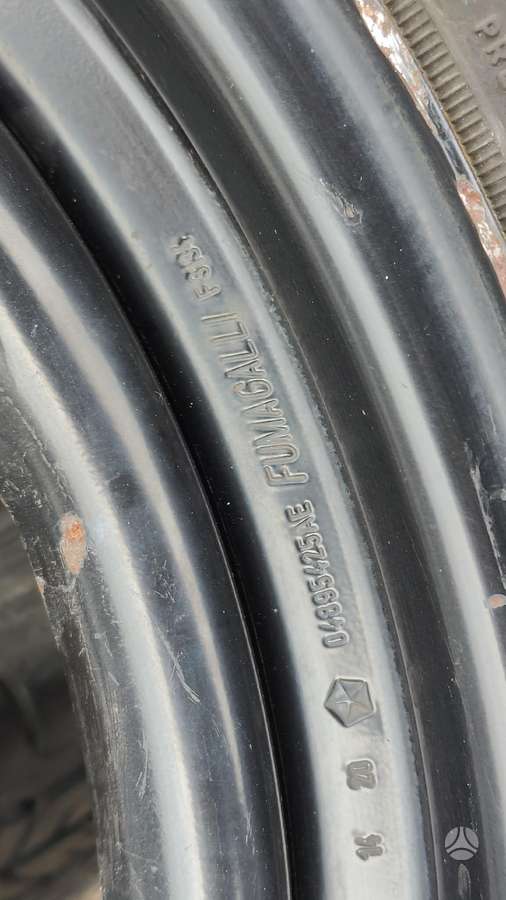 Dodge, tērauda apzīmogoti, R18