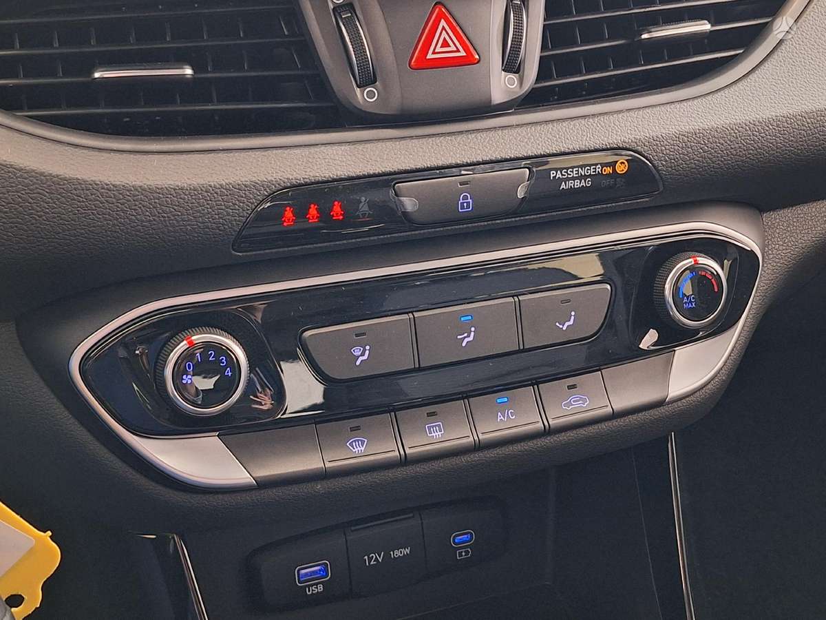 Hyundai i30, 1.0 l., Универсал
