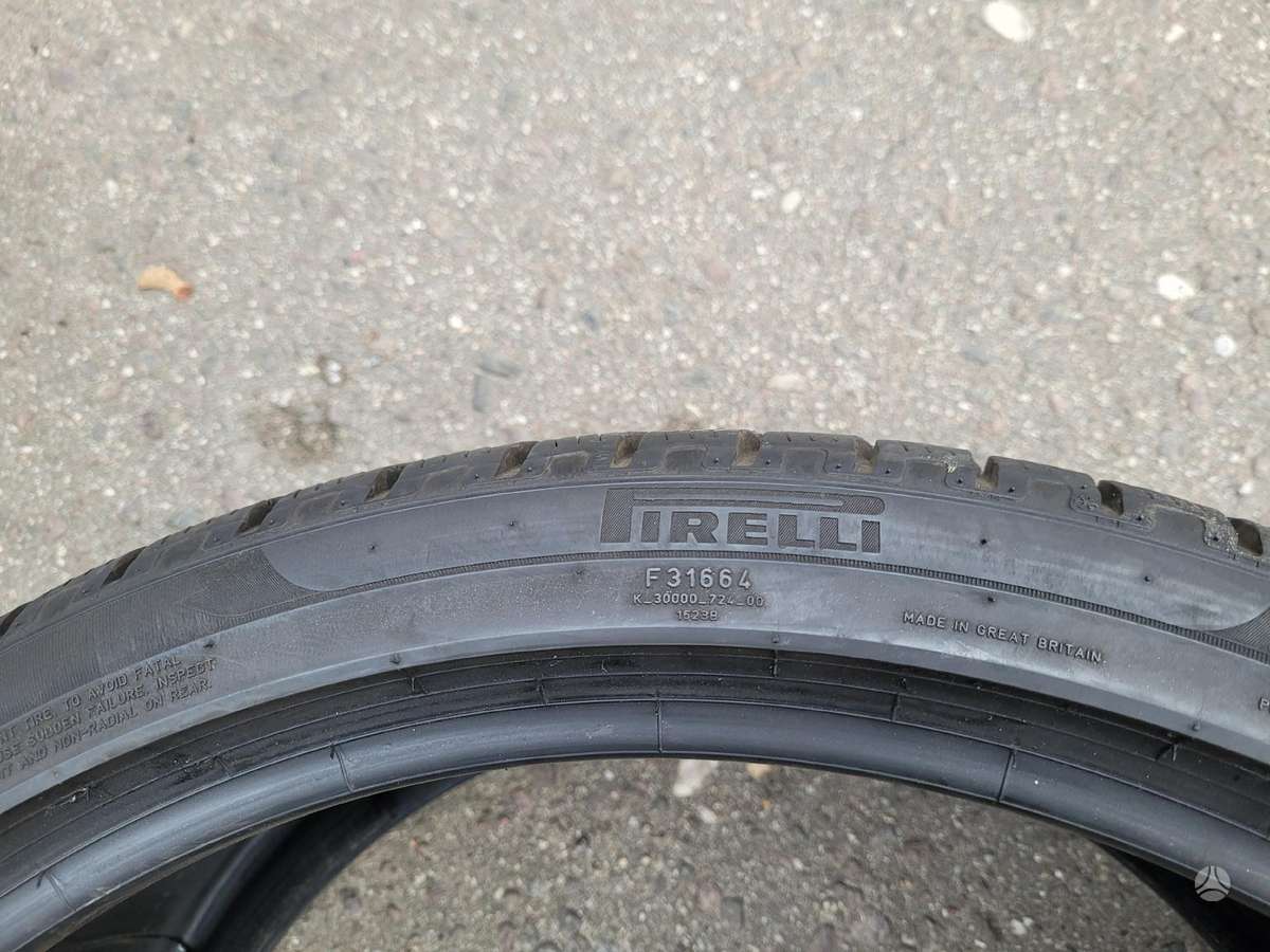 Pirelli +275/35-22, winter 315/30 R22