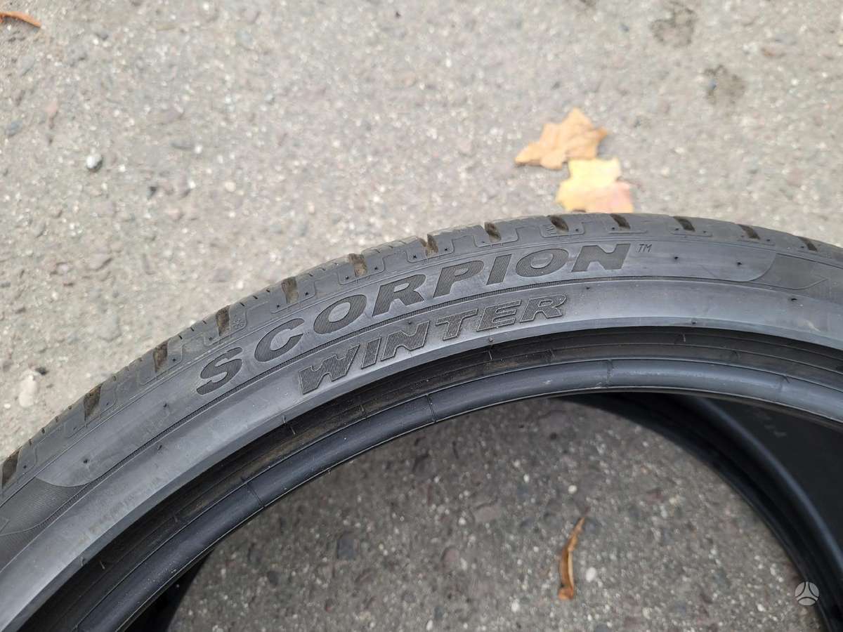 Pirelli +275/35-22, winter 315/30 R22