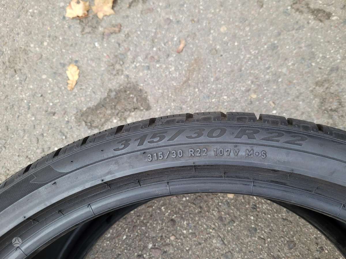 Pirelli +275/35-22, winter 315/30 R22