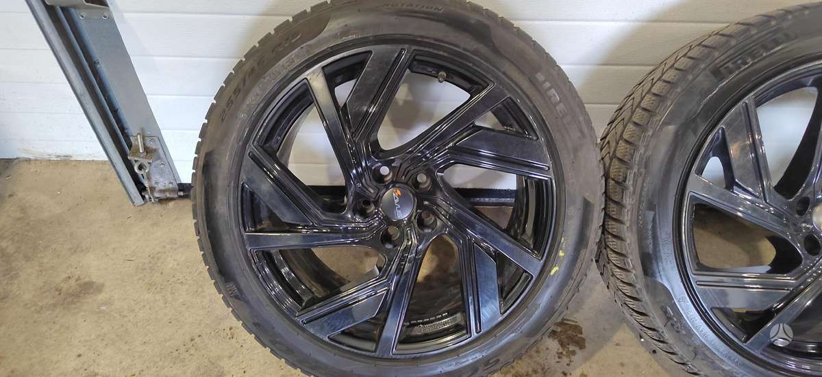TESLA, light alloy, R19