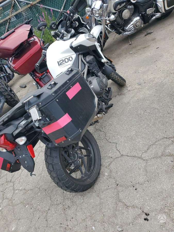 Triumph Tiger, touring / sport touring